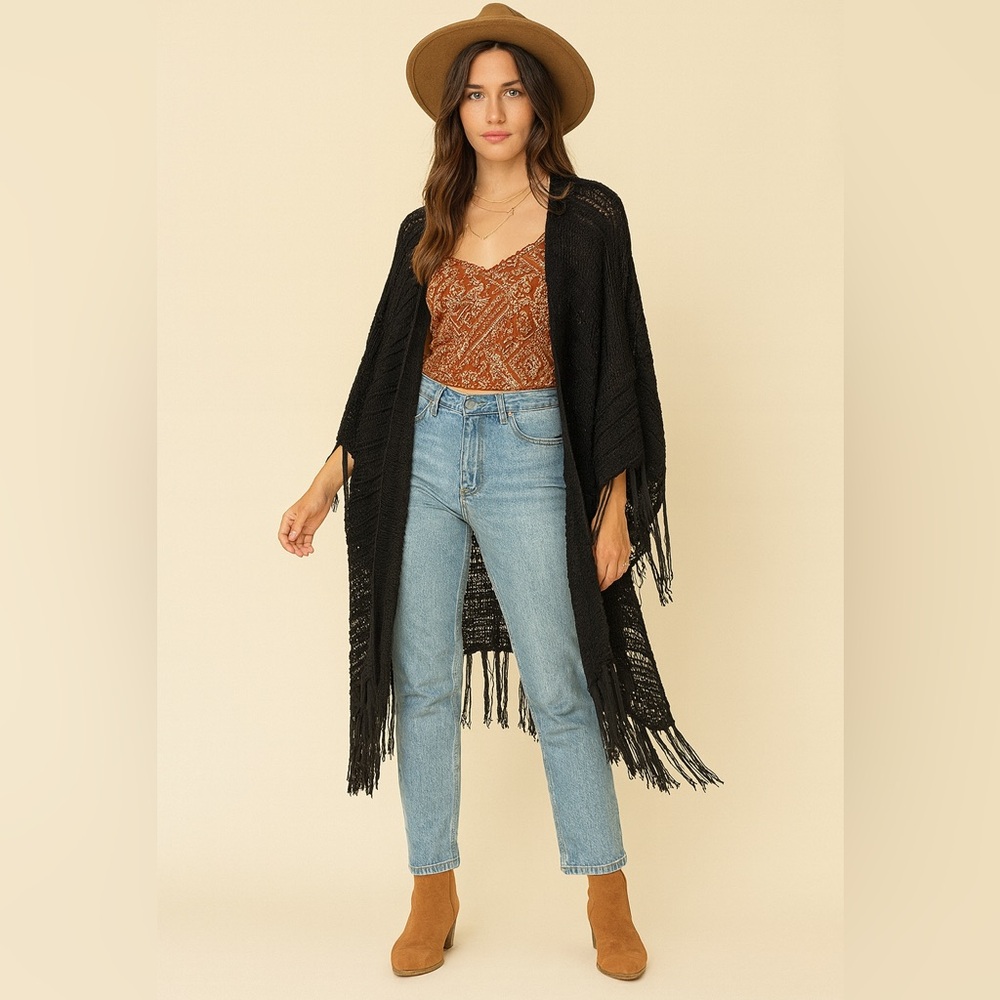 Umgee‎ | Black Fringe Knit Poncho | M/L
